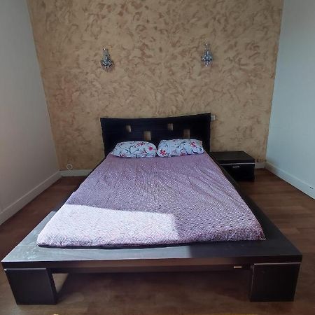 Agreable Appartement Familial Avec Jardin Blois Exterior foto