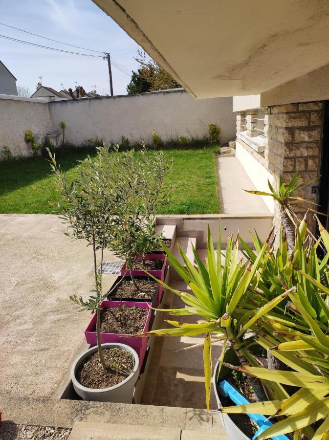 Agreable Appartement Familial Avec Jardin Blois Exterior foto