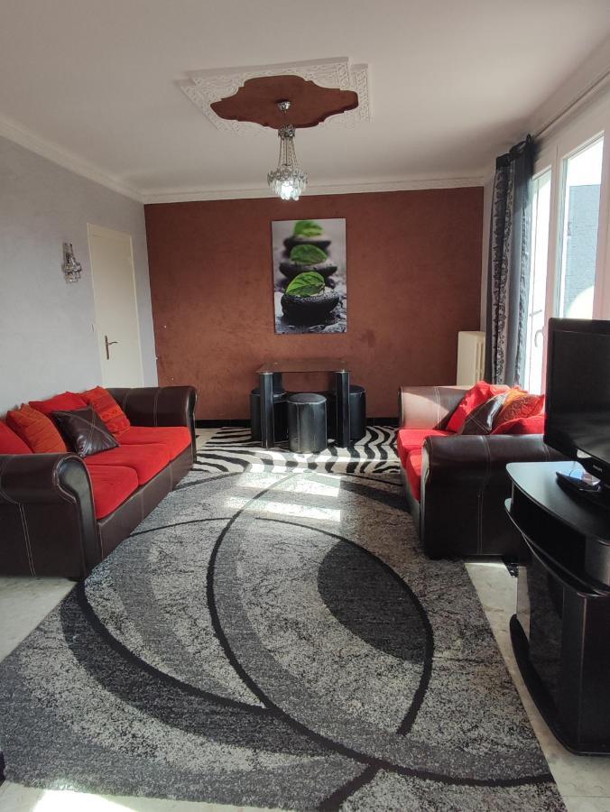 Agreable Appartement Familial Avec Jardin Blois Exterior foto